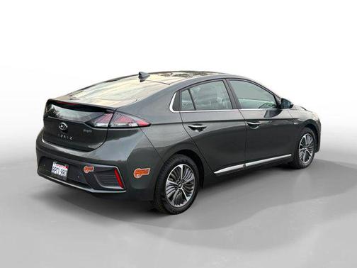 2020 Hyundai IONIQ Plug-In Hybrid Limited