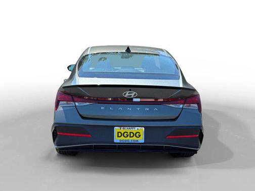 2025 Hyundai ELANTRA Sport