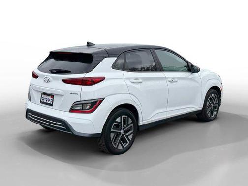 2022 Hyundai KONA EV SEL