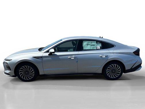 2025 Hyundai SONATA Hybrid SE