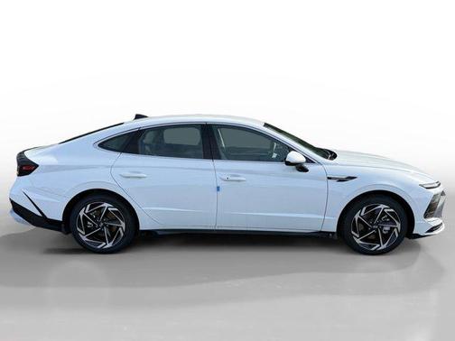 2026 Hyundai SONATA SEL