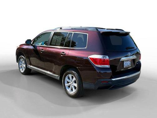 2012 Toyota Highlander SE