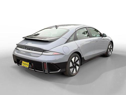 2025 Hyundai IONIQ 6 SE
