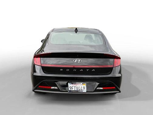 2022 Hyundai SONATA SE