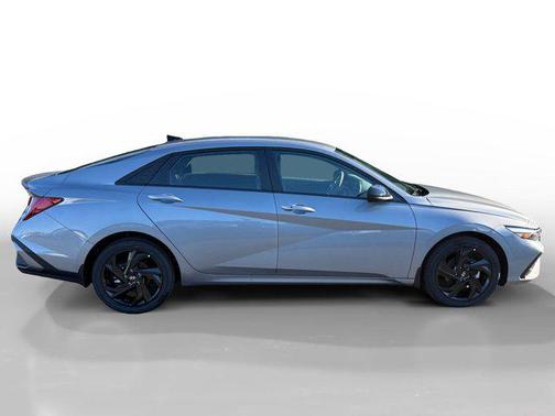 2026 Hyundai ELANTRA HEV SEL Sport