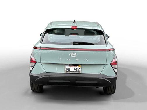 2024 Hyundai KONA SE