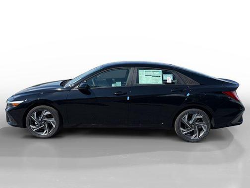 2025 Hyundai ELANTRA HEV SEL Sport
