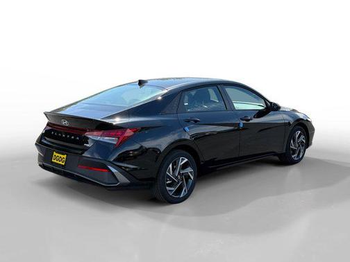 2025 Hyundai ELANTRA HEV SEL Sport