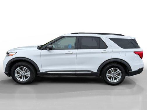 Oxford White 2020 Ford Explorer XLT