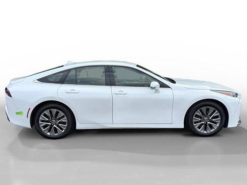 Oxygen White 2022 Toyota Mirai Base