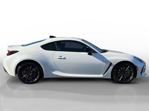 2024 Subaru BRZ tS