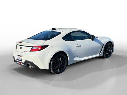 2024 Subaru BRZ tS