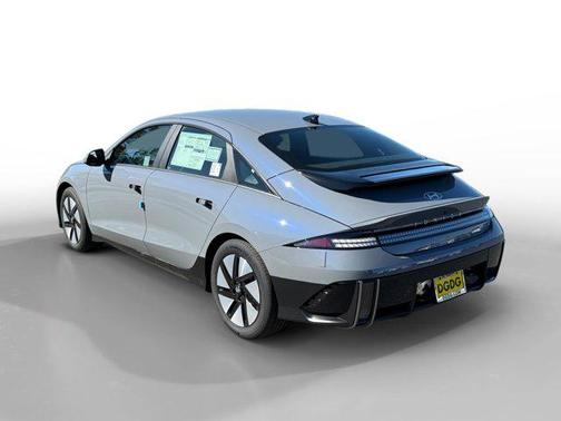 2025 Hyundai IONIQ 6 SE