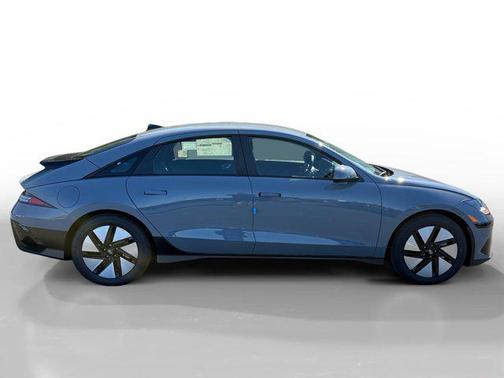 2025 Hyundai IONIQ 6 SE