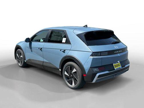 2025 Hyundai IONIQ 5 SE