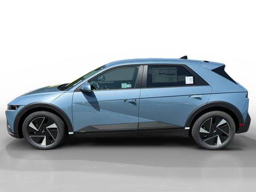 2025 Hyundai IONIQ 5 SE