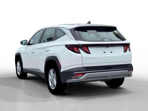 Serenity White Pearl 2026 Hyundai TUCSON SE