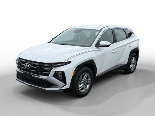 Serenity White Pearl 2026 Hyundai TUCSON SE