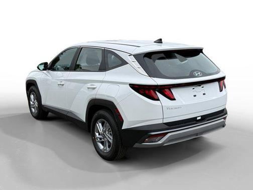 Serenity White Pearl 2026 Hyundai TUCSON SE
