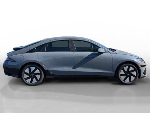 2025 Hyundai IONIQ 6 SE