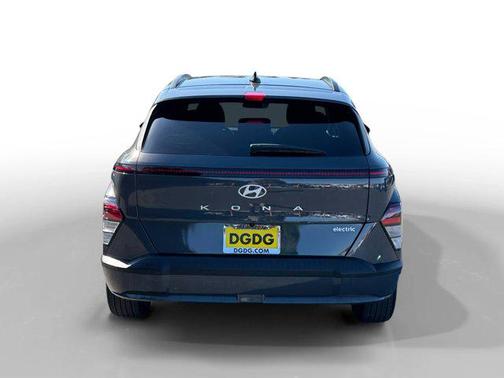 2025 Hyundai KONA EV SEL