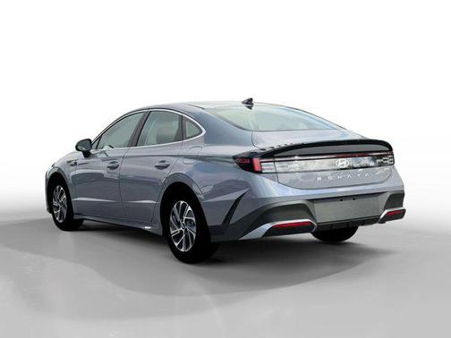 Transmission Blue 2026 Hyundai SONATA Hybrid Base