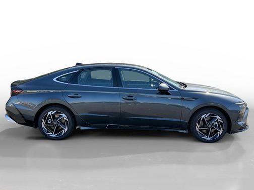 2026 Hyundai SONATA SEL