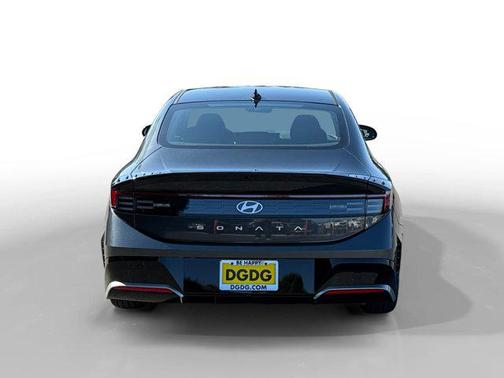 2026 Hyundai SONATA SEL