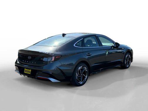 2026 Hyundai SONATA SEL