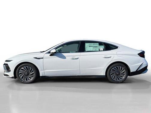 2025 Hyundai SONATA Hybrid SE