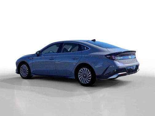 2026 Hyundai SONATA Hybrid SE