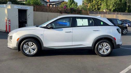 2019 Hyundai NEXO Blue