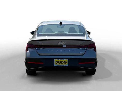 2025 Hyundai ELANTRA Sport