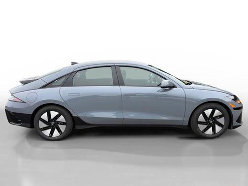 2025 Hyundai IONIQ 6 SE