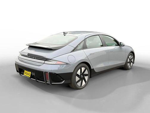 2025 Hyundai IONIQ 6 SE