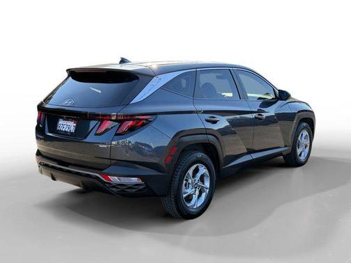 2022 Hyundai TUCSON SE