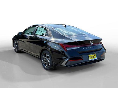 2025 Hyundai ELANTRA HEV Limited