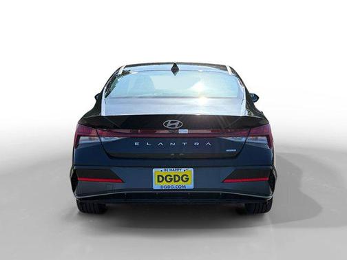 2025 Hyundai ELANTRA HEV Limited