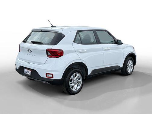 2025 Hyundai VENUE SE