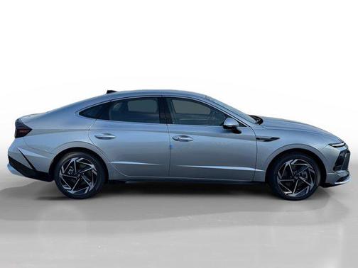 2026 Hyundai SONATA SEL