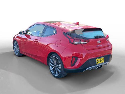 2019 Hyundai Veloster 2