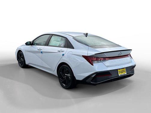 2026 Hyundai ELANTRA HEV SEL Sport