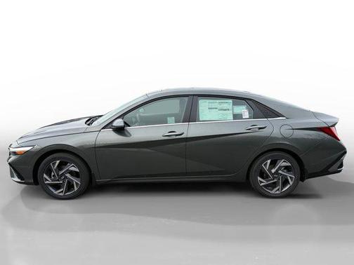 2026 Hyundai ELANTRA HEV Limited