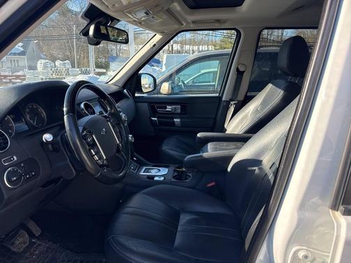 2016 Land Rover LR4 Base