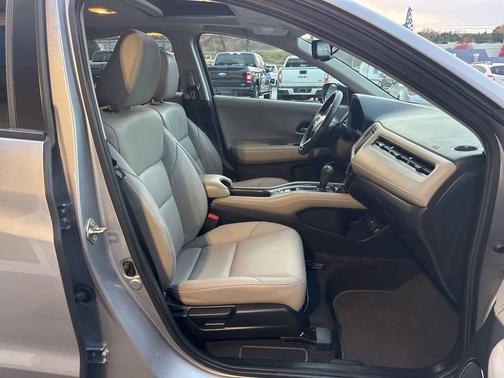 2017 Honda HR-V EX-L w/Navigation