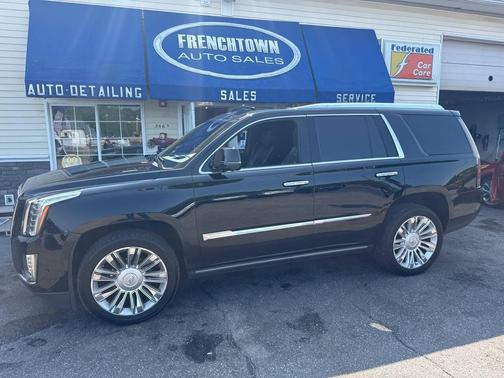 2017 Cadillac Escalade Platinum
