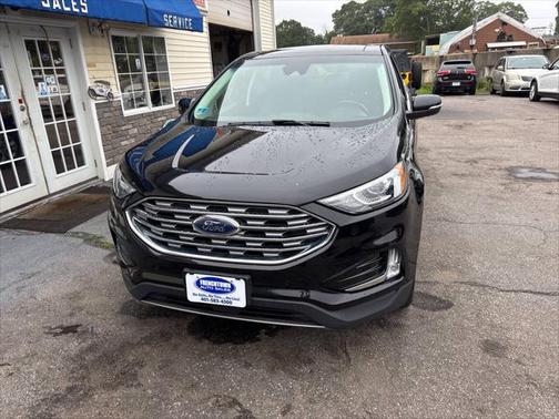 2020 Ford Edge Titanium