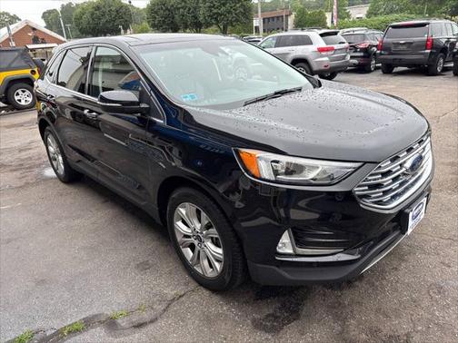 2020 Ford Edge Titanium