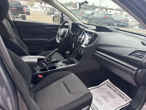 2019 Subaru Impreza 2.0i