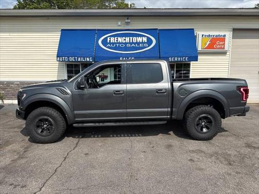 2017 Ford F-150 Raptor 4x4 4dr SuperCrew 5.5 ft. SB